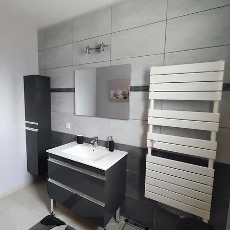Vila Charmante Maison Avec Clim Et Piscine A 15 Min D'uzes *