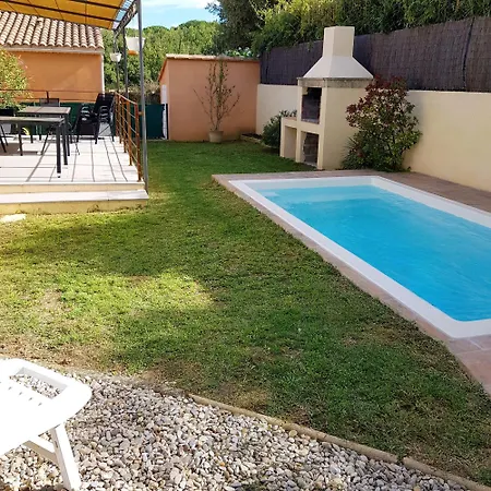 Charmante Maison Avec Clim Et Piscine A 15 Min D'uzes Le Pin (Gard)